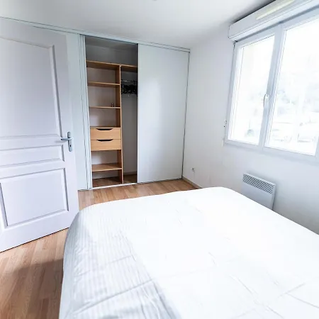 Maison 2 Avec Terrasse, 2 Parkings Et Piscine Nîmes